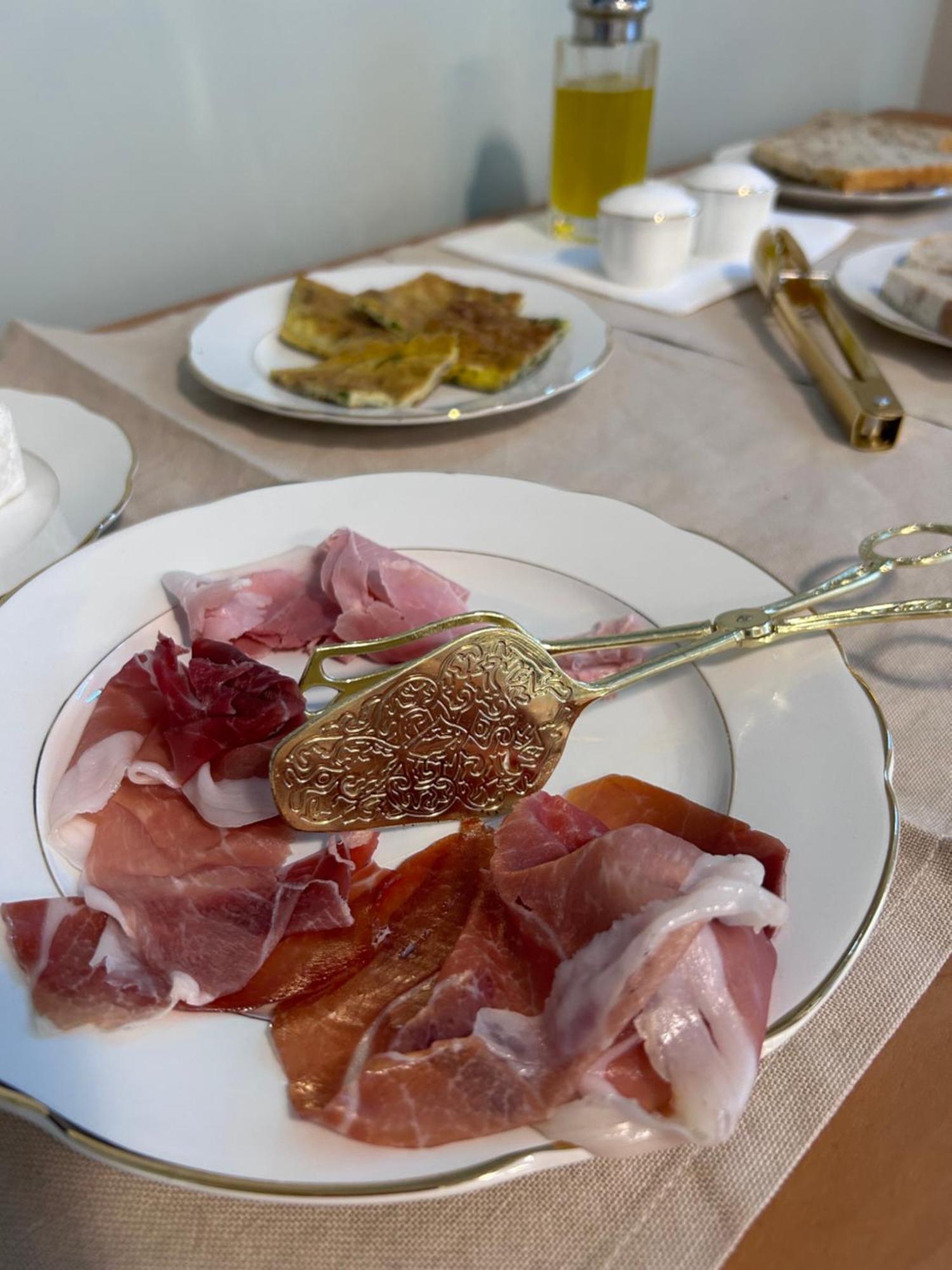 Alma Bed & Breakfast Alba  Esterno foto
