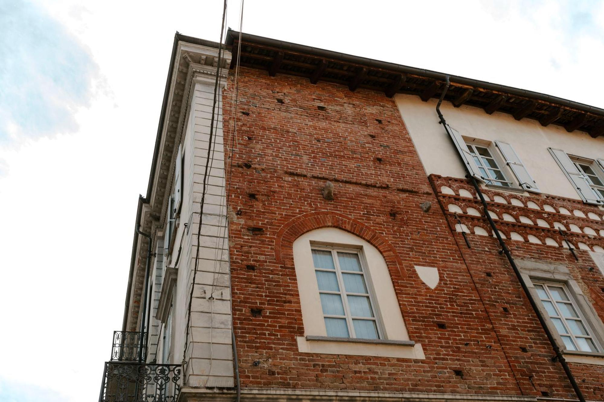 Alma Bed & Breakfast Alba  Esterno foto