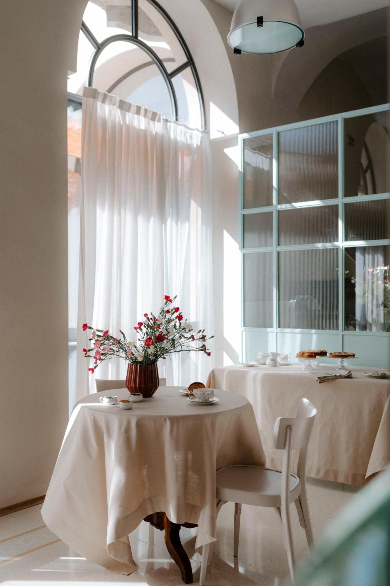 Alma Bed & Breakfast Alba  Esterno foto